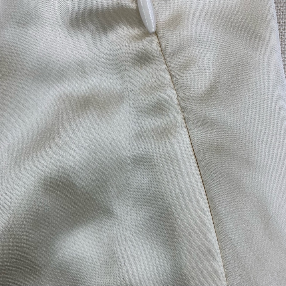 Urban Outfitters Kimchi Blue Cream Midi Skirt Size Medium - Picture 7 of 9